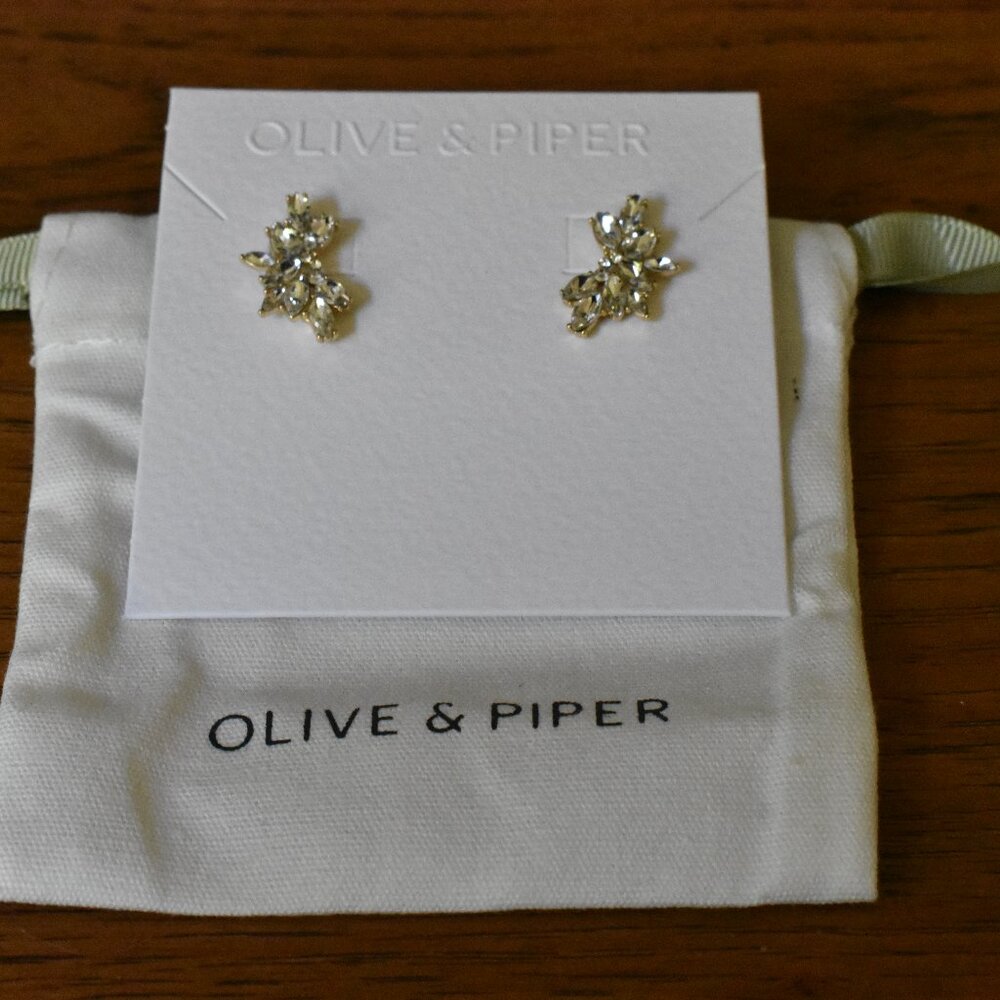 Olive & Piper Gold Tatum Earrings STUNNING!